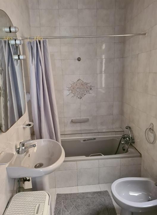 Spinola Bay Sea Front Apt 6 Saint Julian's Exterior photo